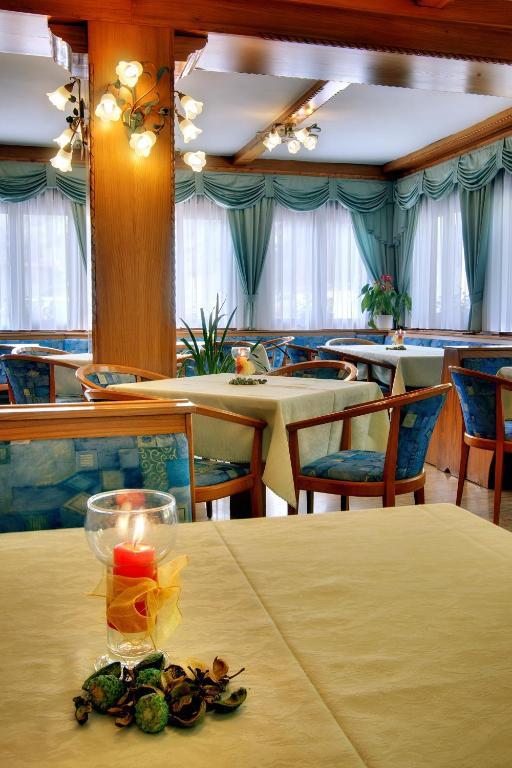 Albergo Miramonti Rabbi Eksteriør bilde